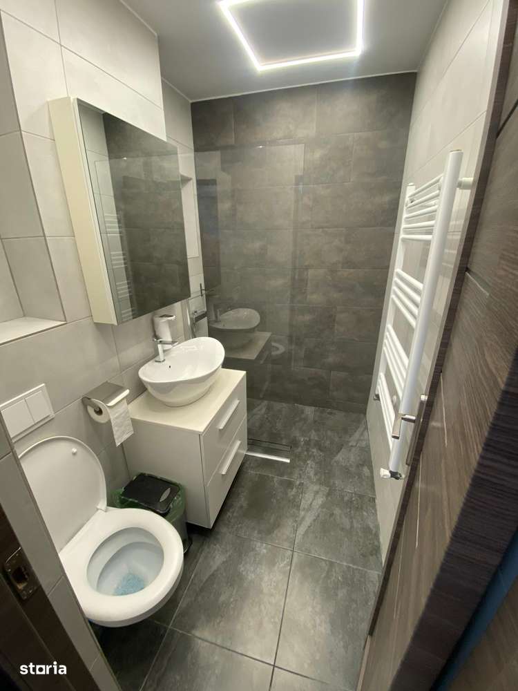 Apartament 3 camere de vanzare, Podu Ros-11