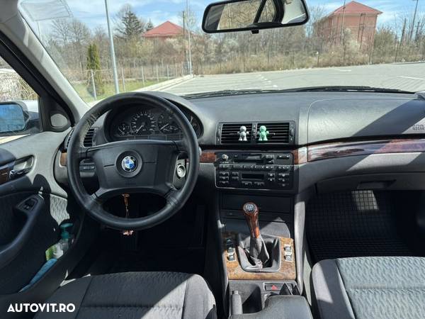 BMW Seria 3 316i - 5