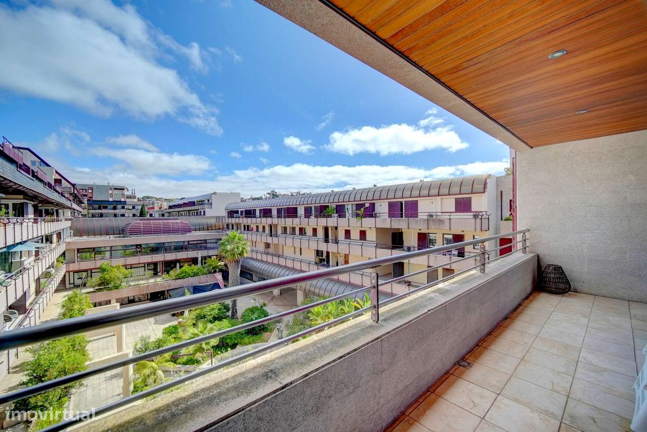 T2 Luxo no Centro do Estoril-11