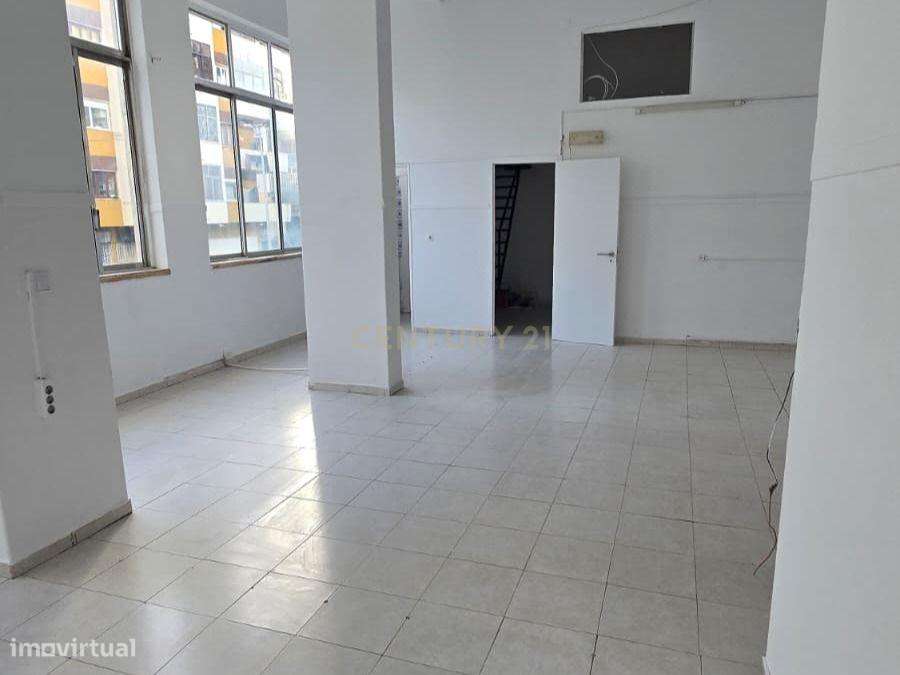 Loja em Laranjeiro, Almada - Oportunidade Única! - Grande imagem: 4/5