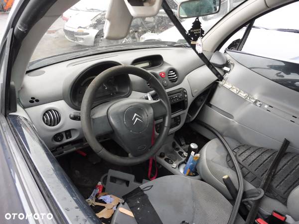 Citroen C3 C3 Pluriel EYPC 1.6 16V Lampa Drzwi Skrzynia Części - 6