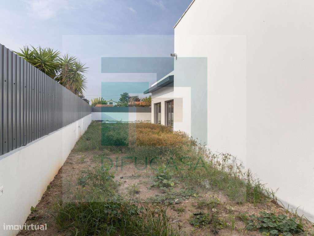 R128 Moradia T6 Azeitão-53