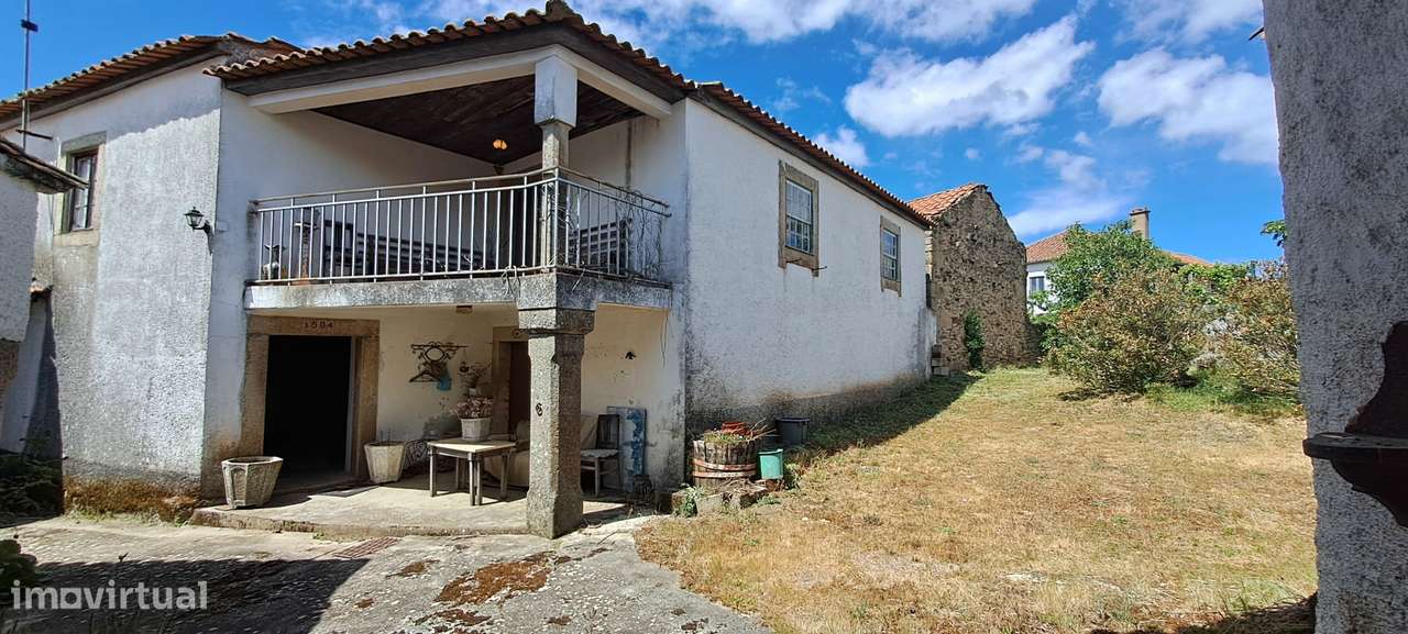 Moradia isolada T6 em Genísio, Miranda do Douro-31