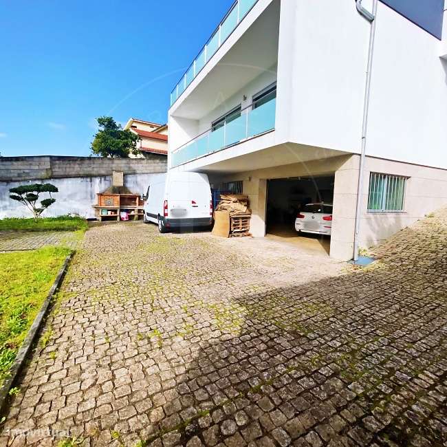 Moradia | Moreira de Cónegos, Guimarães-43