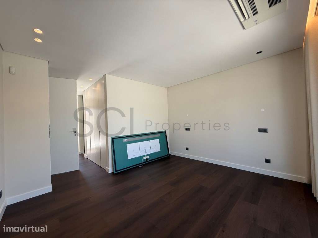 Moradia T4 Luxo Isolada | Belverde | Piscina | Garagem-25
