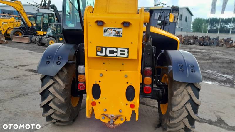 JCB 533-105 2019r - 11