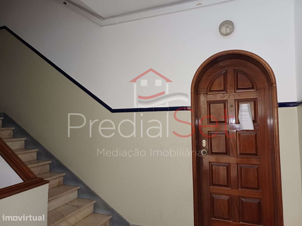 Apartamento T3 Renovado com terraço- Setúbal - Grande imagem: 4/7