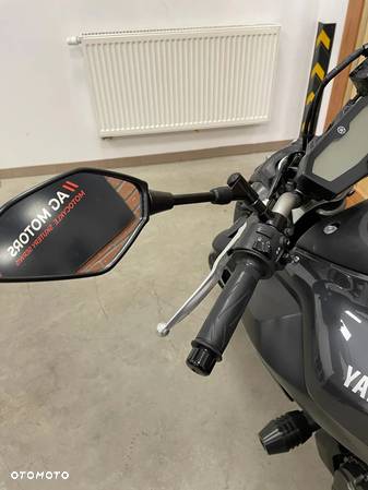 Yamaha MT - 15