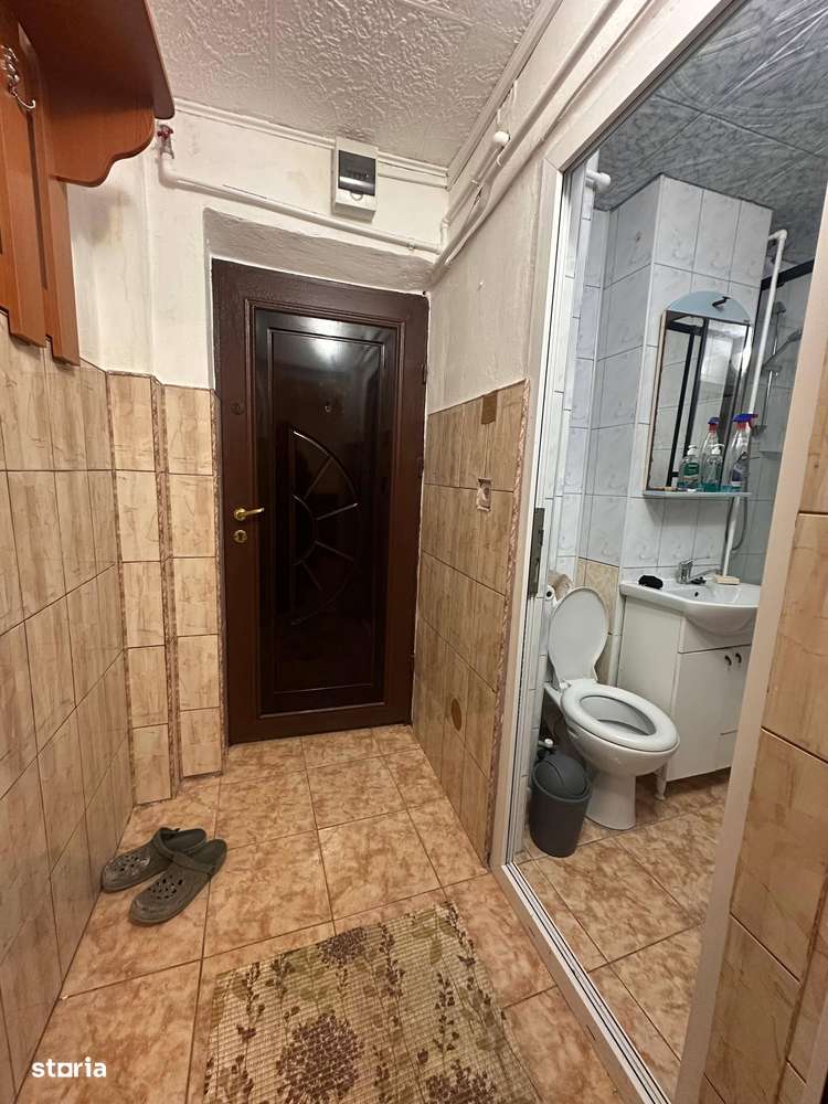 De vanzare garsonieră cf1,mobilata și utilata,etaj intermediar 28.500e-6