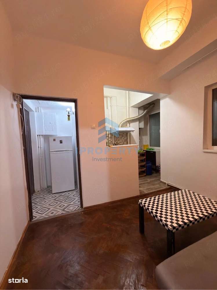 Uniri - Sf. Vineri | 2 Camere | Decomandat | Centrala proprie| AC
