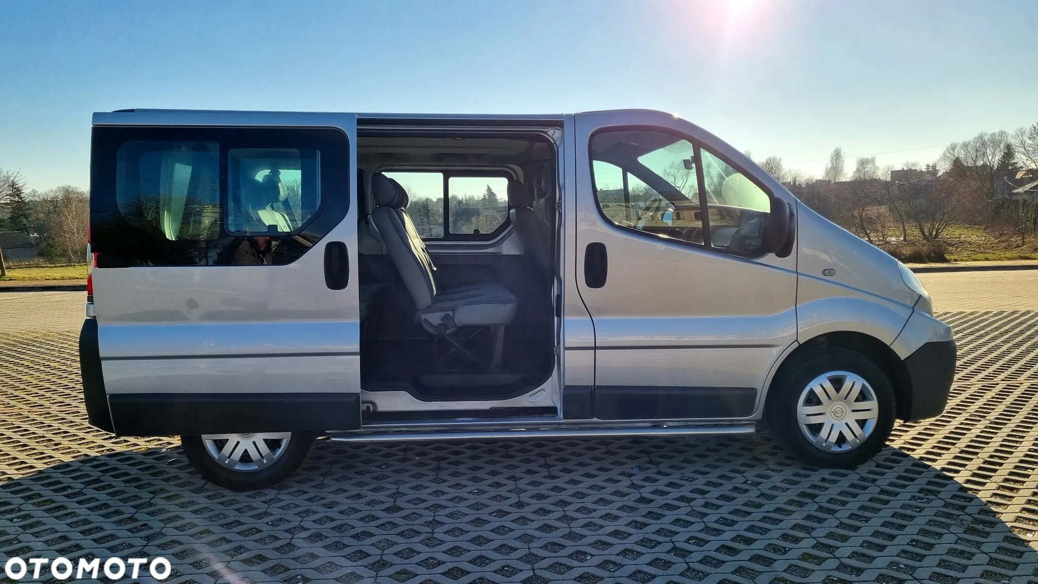 Renault Trafic - 10