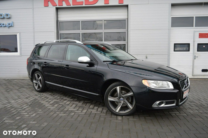 Volvo V70 D2 R-Design - 6