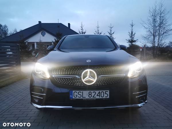 Mercedes-Benz GLC 300 Coupe 4Matic 9G-TRONIC AMG Line - 29