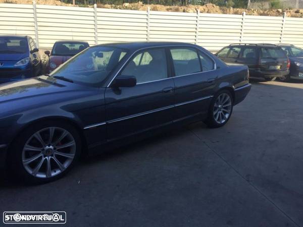 BMW 730 D DE 2000 PARA PEÇAS (EXTRAS ALPINA) - 2