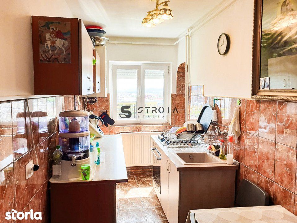 Apartament 2 camere 70 mpc ~ Balcon ~ Vasile Aaron ~ Etaj 9 cu Lift