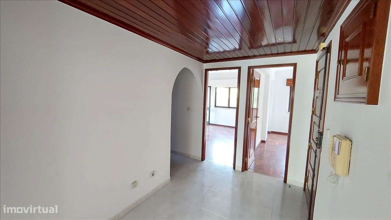 Apartamento T2 em Belas, Sintra - Grande imagem: 3/16