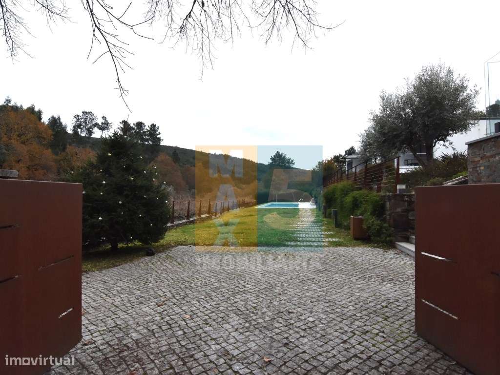 Villa com 4 moradias junto Praia Fluvial de Poço Corga - Castanheir... - Grande imagem: 5/60