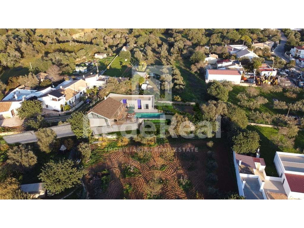 Fantástica Moradia T3 com piscina e vista mar. - Grande imagem: 2/32