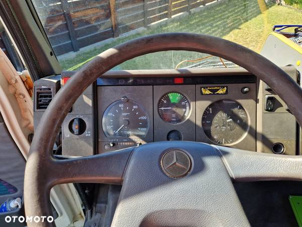 Mercedes-Benz 817 - 5