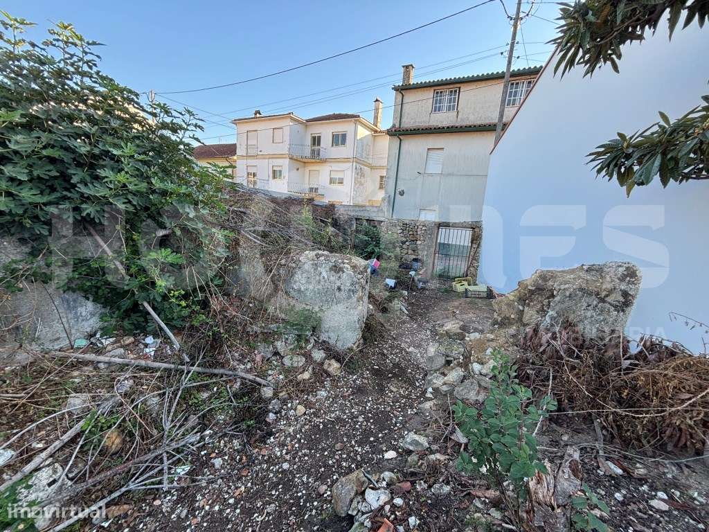 Moradia | Para recuperar | Habitação + Terreno | Oportunidade-9