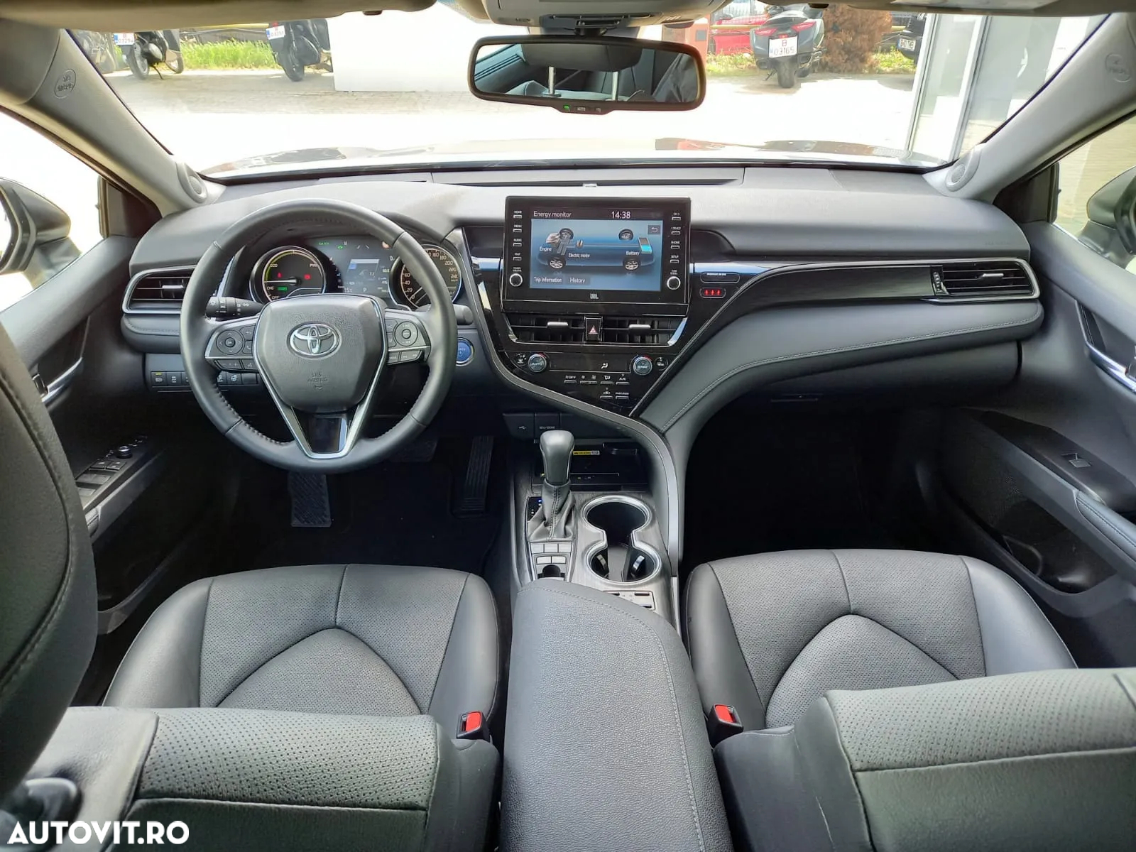 Toyota Camry 2.5 Hybrid Exclusive - 22