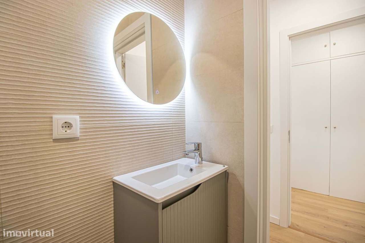 Onde o Seu Próximo Capítulo Começa – Apartamento T2 com Suíte | Rincho-18