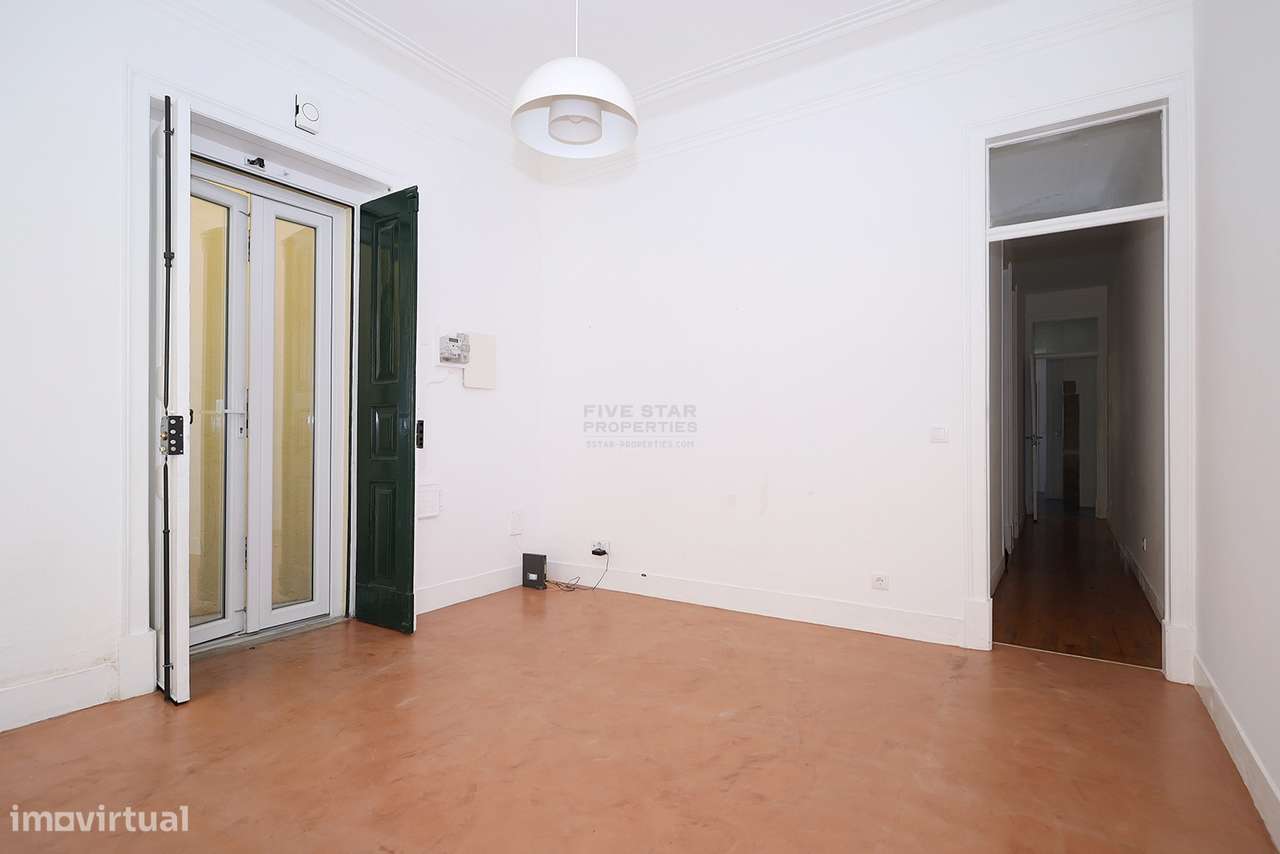 Para Arrendamento - T2 – Renovado – Grande Pátio Exterior – Alcântara - Grande imagem: 5/31