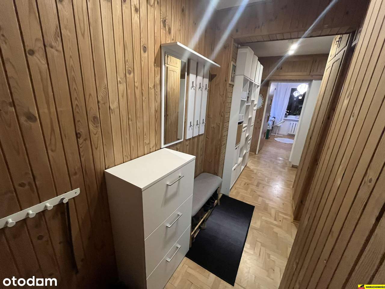 3 pokoje 63m2  Loggia III piętro- do zamieszkania-18