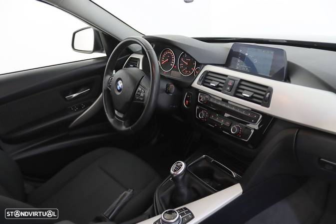 BMW 318 d Touring Advantage - 6