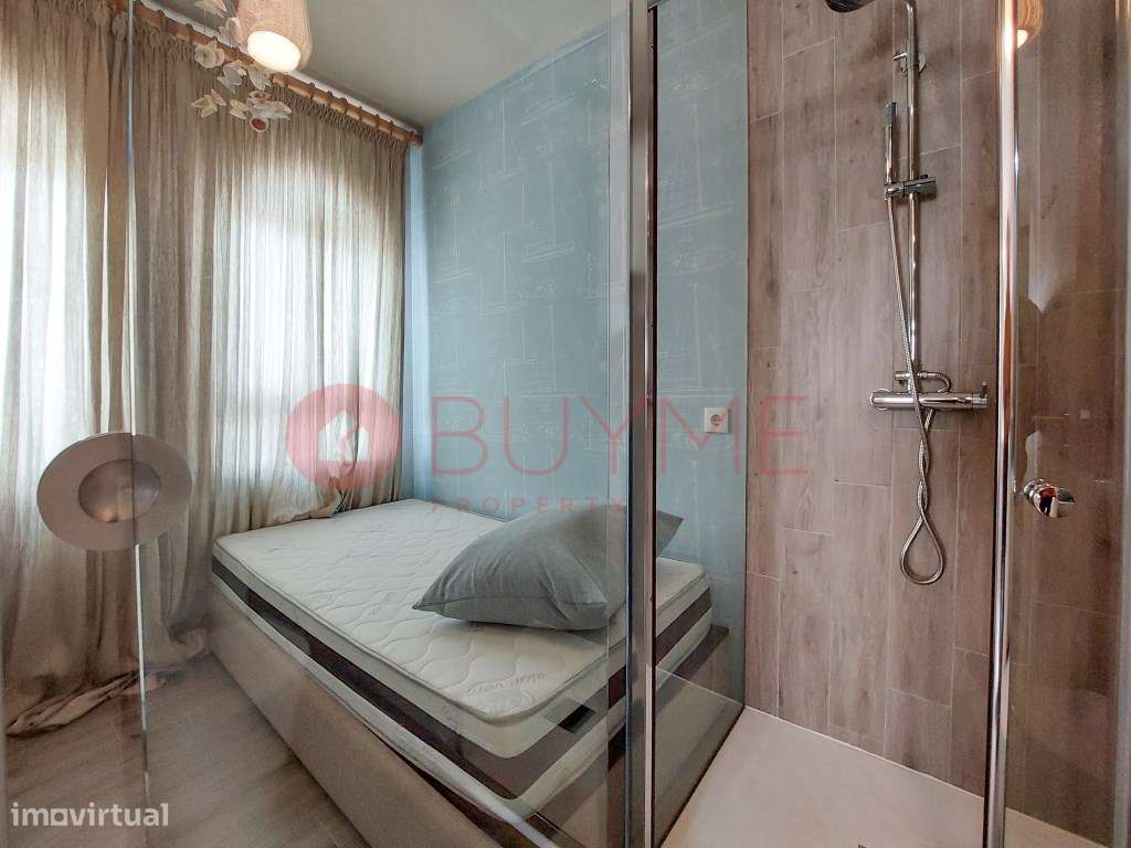 Apartamento T1+1 remodelado com vista mar em primeira linha - Quart...-12
