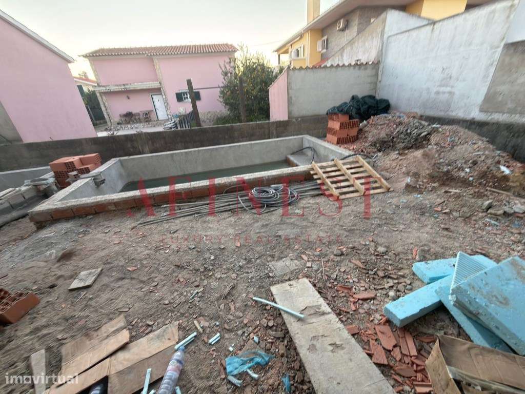 MORADIA T4 COM PISCINA EM FERNÃO FERRO - Grande imagem: 5/21