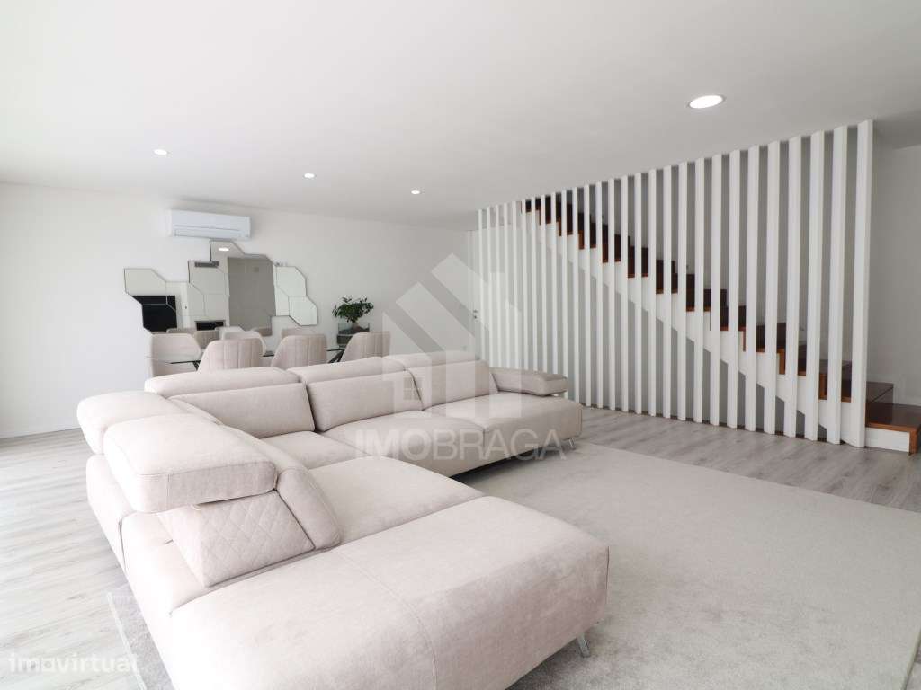 Venda Moradia Banda T3, em Esporões, Braga-9