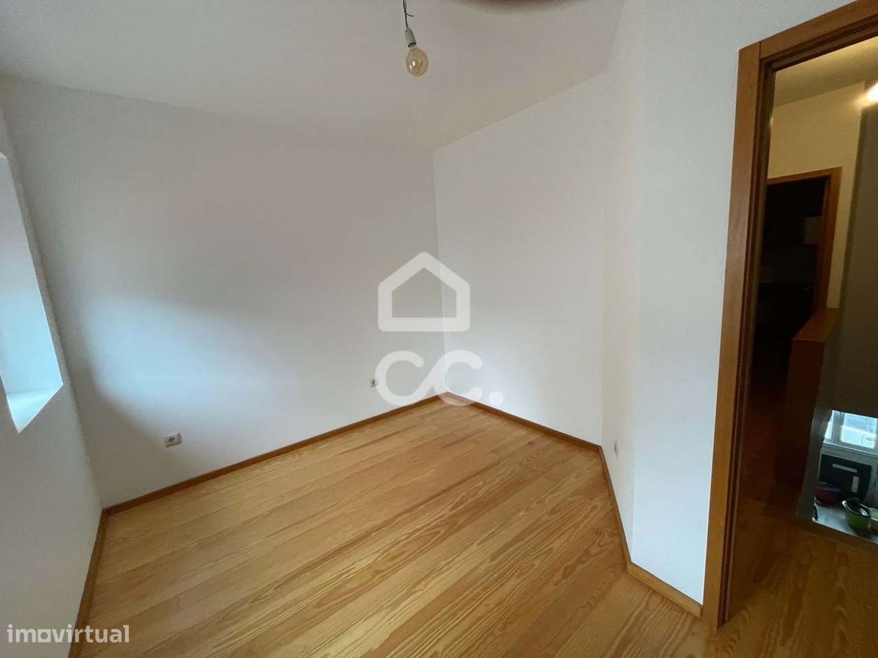 Moradia T2+1 Renovada em Campanhã-16