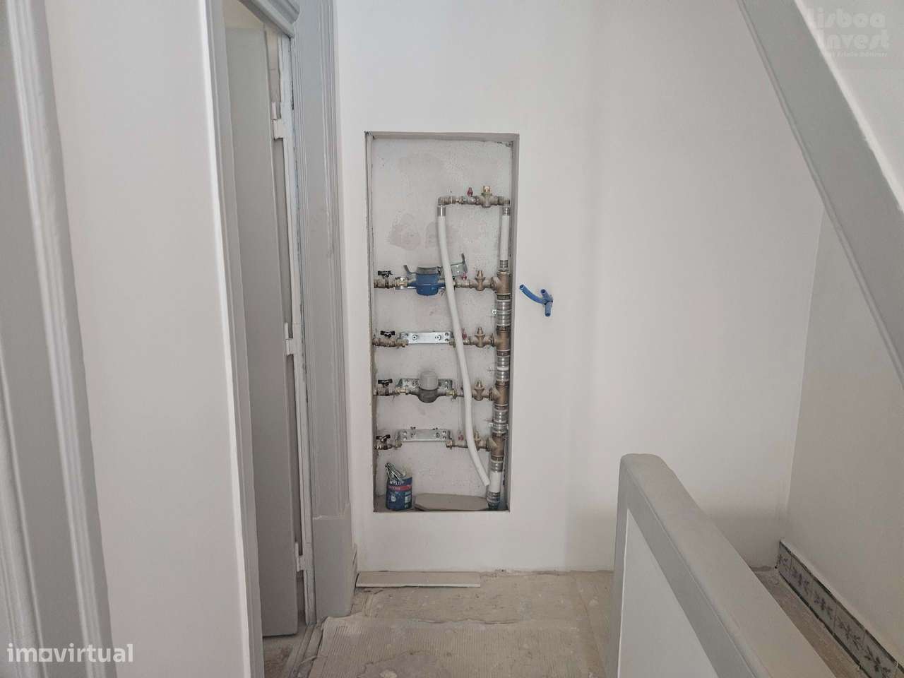 Vendo T2  remodelado em predio totalmente remodelado Terraço vista Rio-11