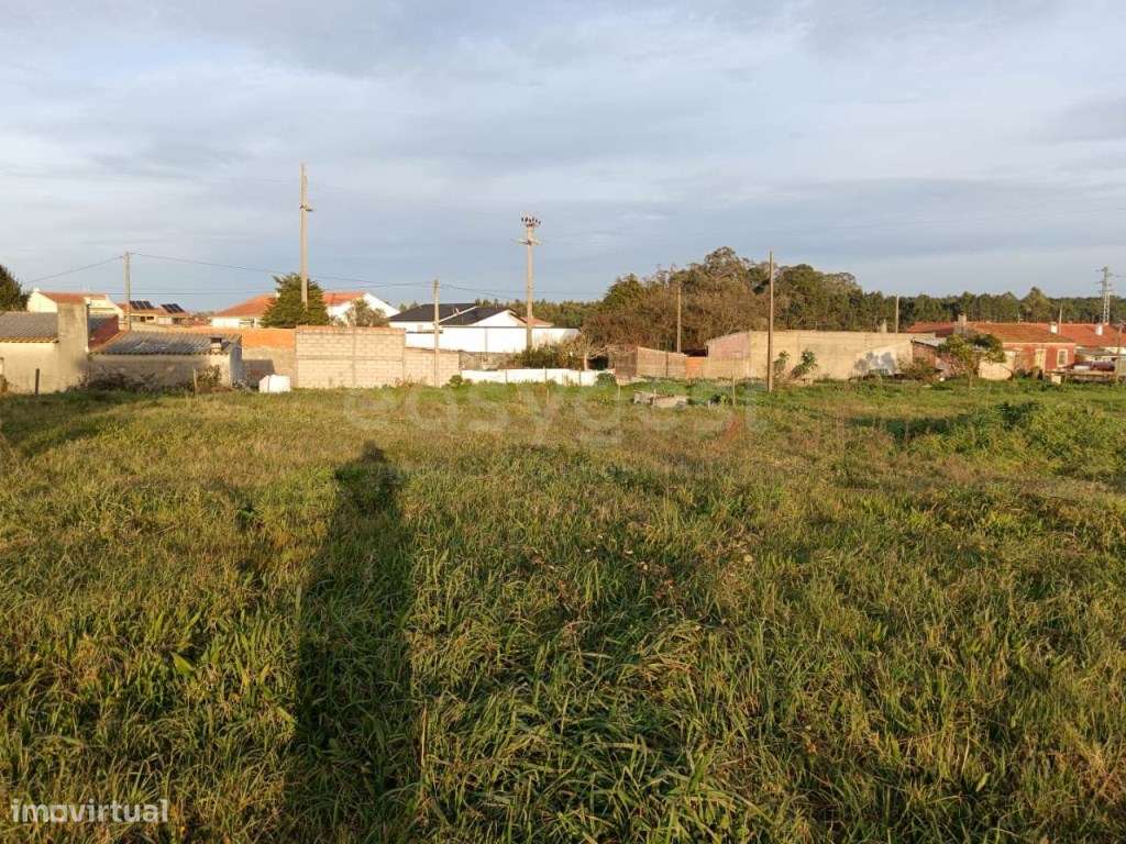 Terreno Urbano com cerca de 2000m na Embra, Marinha Grande - Grande imagem: 4/11