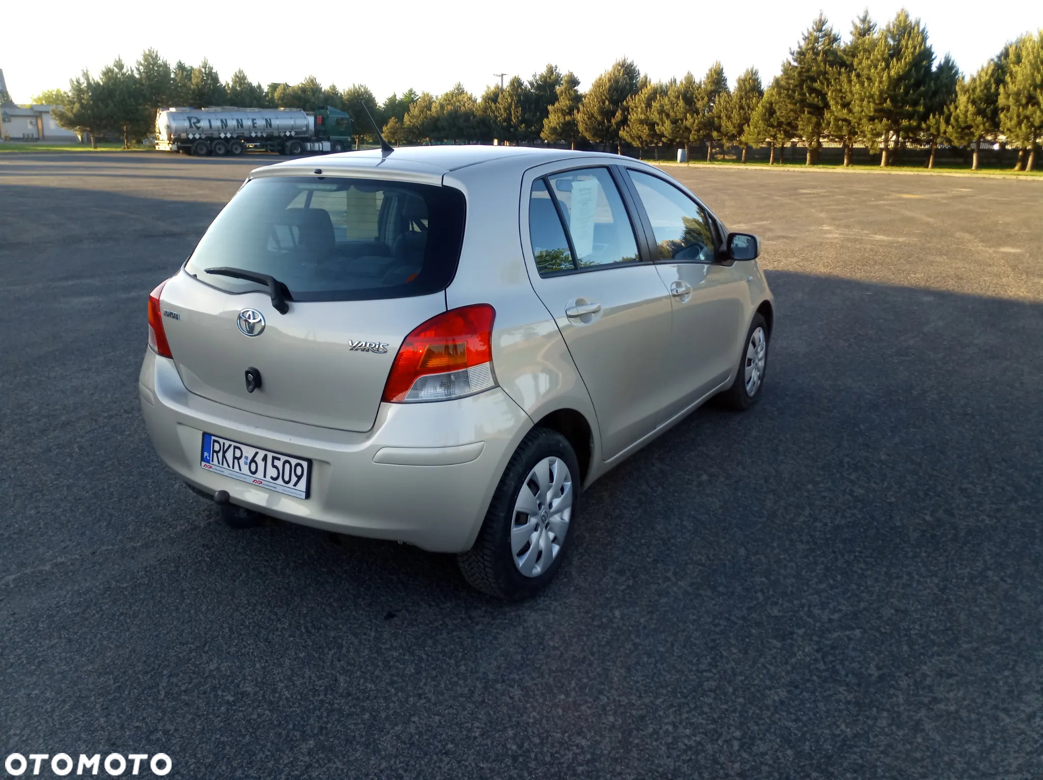 Toyota Yaris 1.33 VVT-i Executive - 6