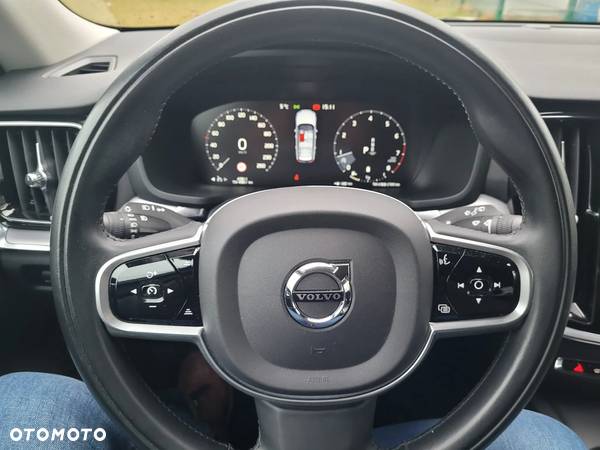 Volvo V60 B3 B Momentum Pro - 12