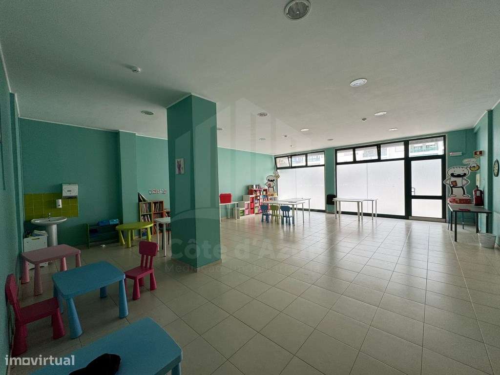 LOJAS - EXCELENTE OPORTUNIDADE DE INVESTIMENTO - FIDALGUINHOS - Grande imagem: 1/20