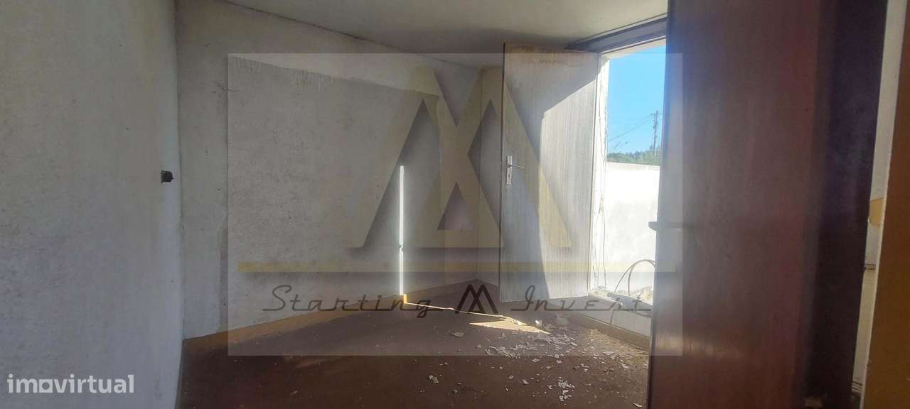 Moradia com terreno em estado de ruína na freguesia de Retorta em V...-14