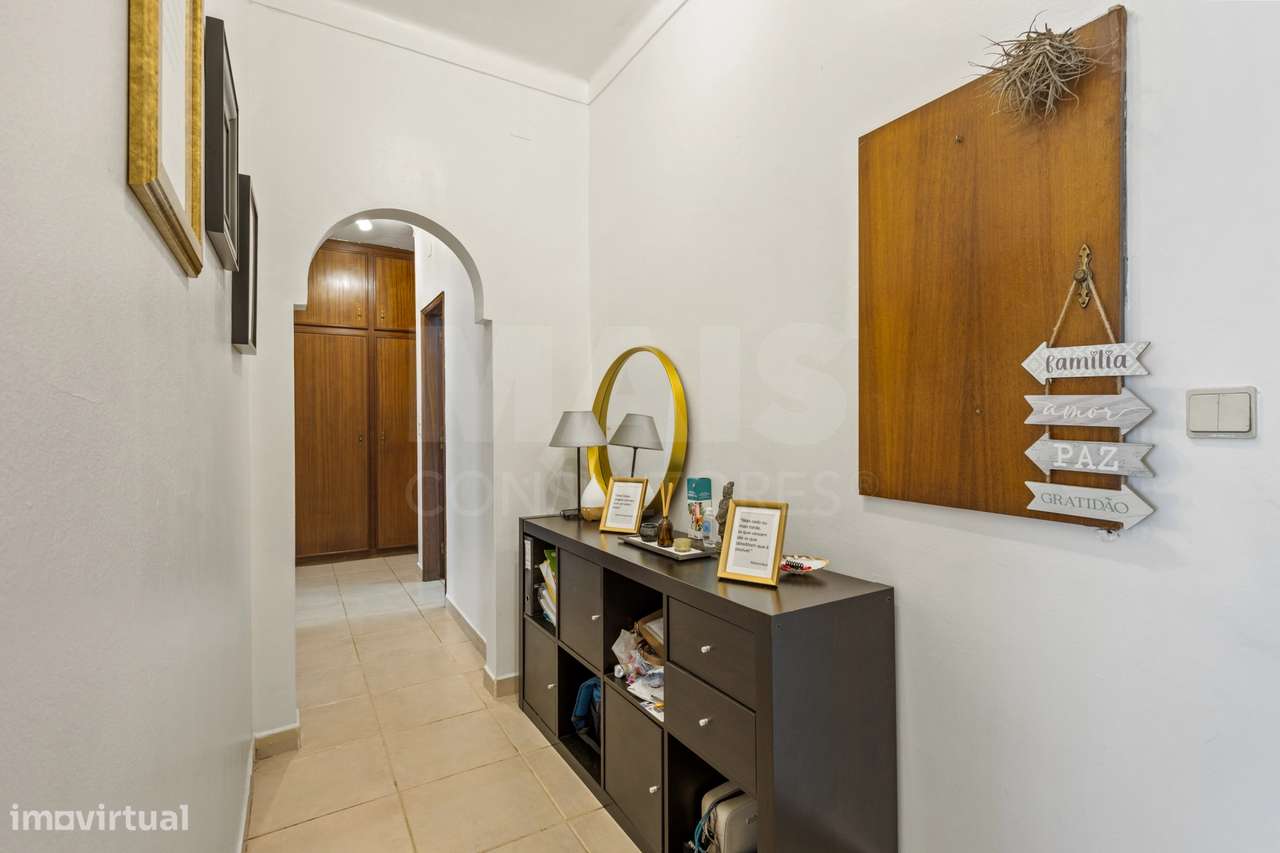 Apartamento T2 com sótão 80m2 aproveitável — Buraca - Grande imagem: 4/24