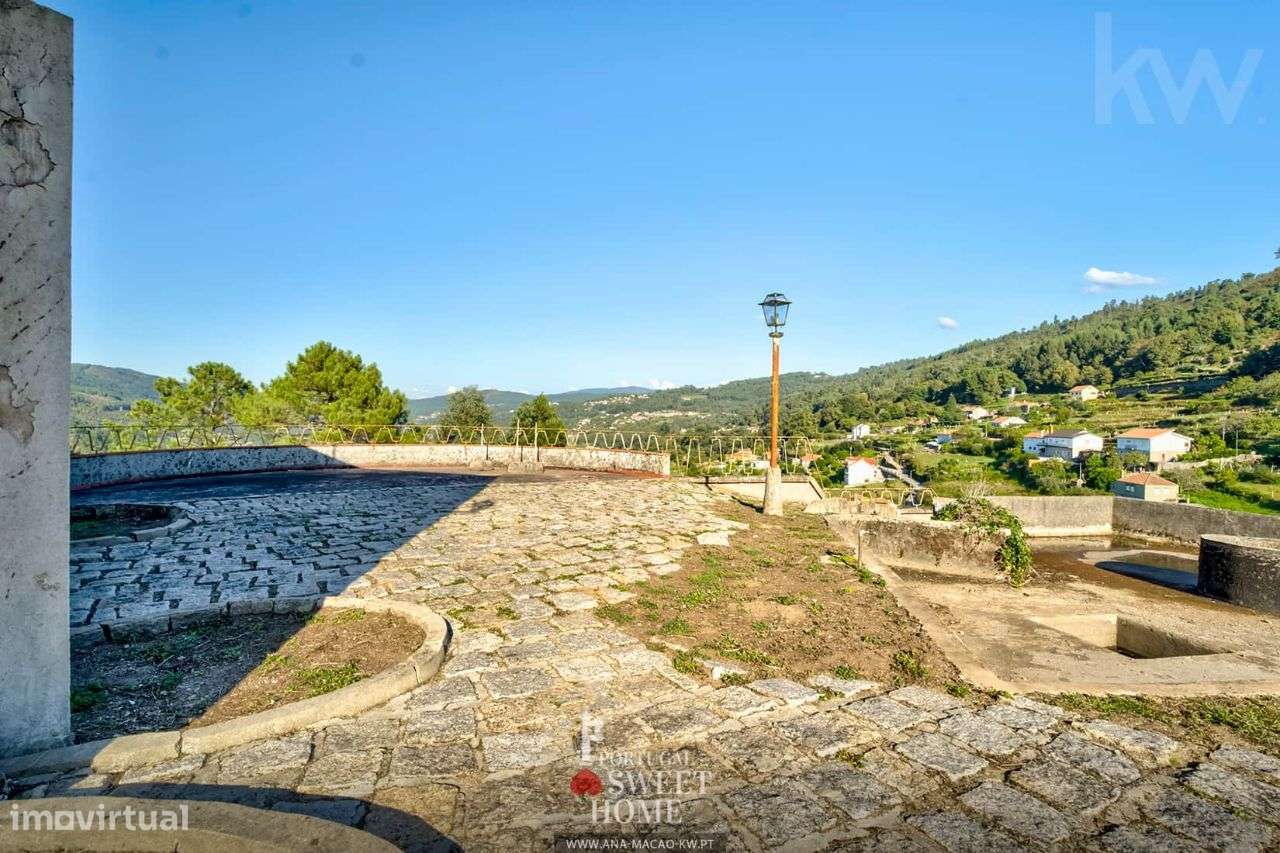 Quinta T4 em Melgaço (Chaviães e Paços), para recuperar-38