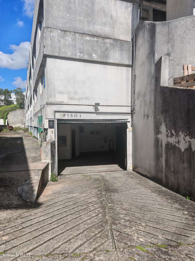 Oportunidades única, garagem Box 40m2/ Linda-a-Velha - Grande imagem: 2/3
