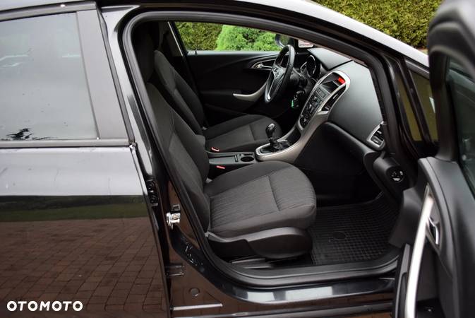 Opel Astra 1.4 Turbo Sports Tourer Innovation - 15