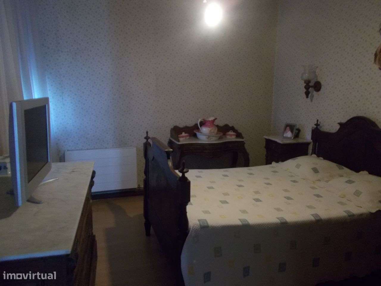 Chaves Moradia e Terreno 5 minutos Centro Cidade-26