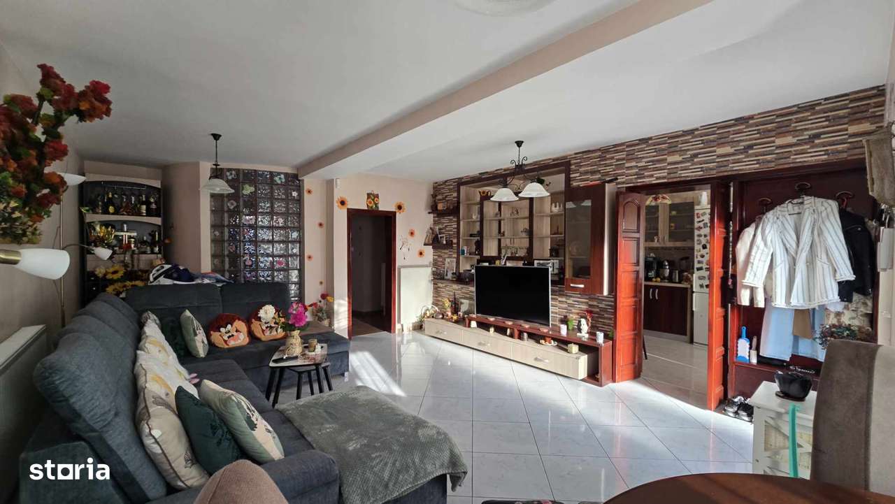 Casa de vanzare, cartier Grigorescu, Oradea - Imagine principală: 5/20