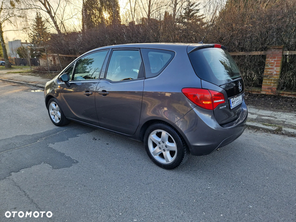 Opel Meriva - 10