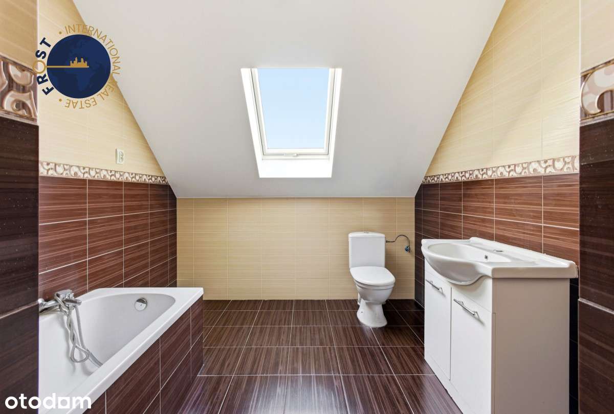 Dom na bardzo dużej działce obok jeziora i lasu-13