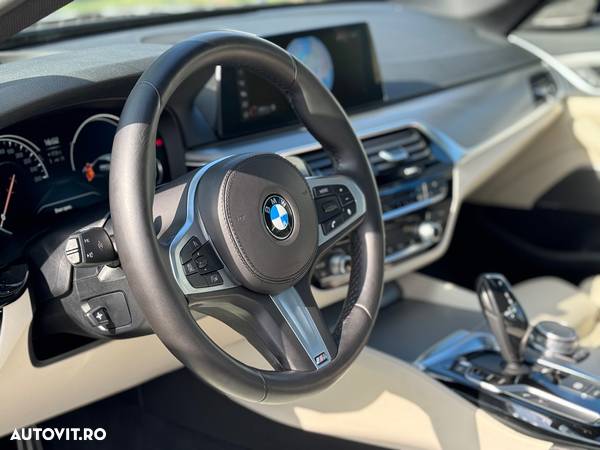 BMW Seria 5 520d AT - 10