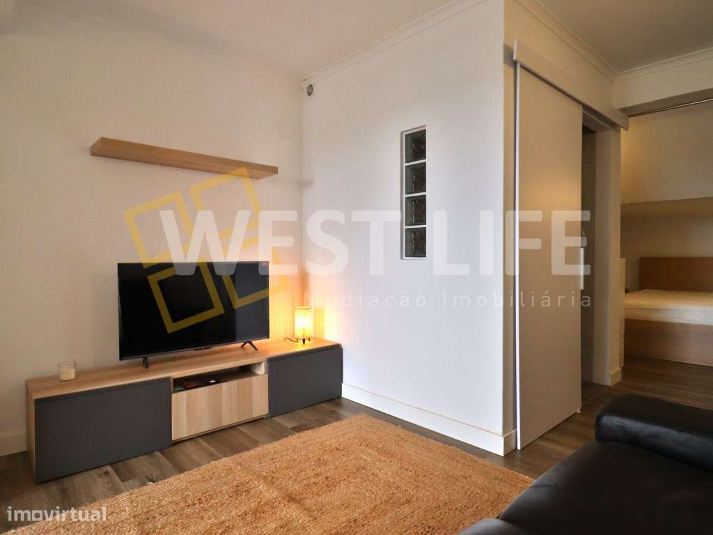 Garagem convertida em apartamento T1 - Mobilado e equipado - Junto ... - Grande imagem: 3/15