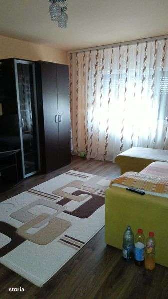 Vand apartament 2 camere zona Buzaului; - Imagine principală: 4/5